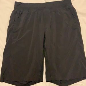 Lululemon Shorts - drawstring - size L
